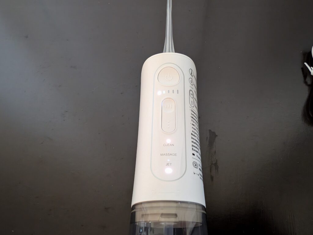Bitvae C5 Munddusche in Betrieb