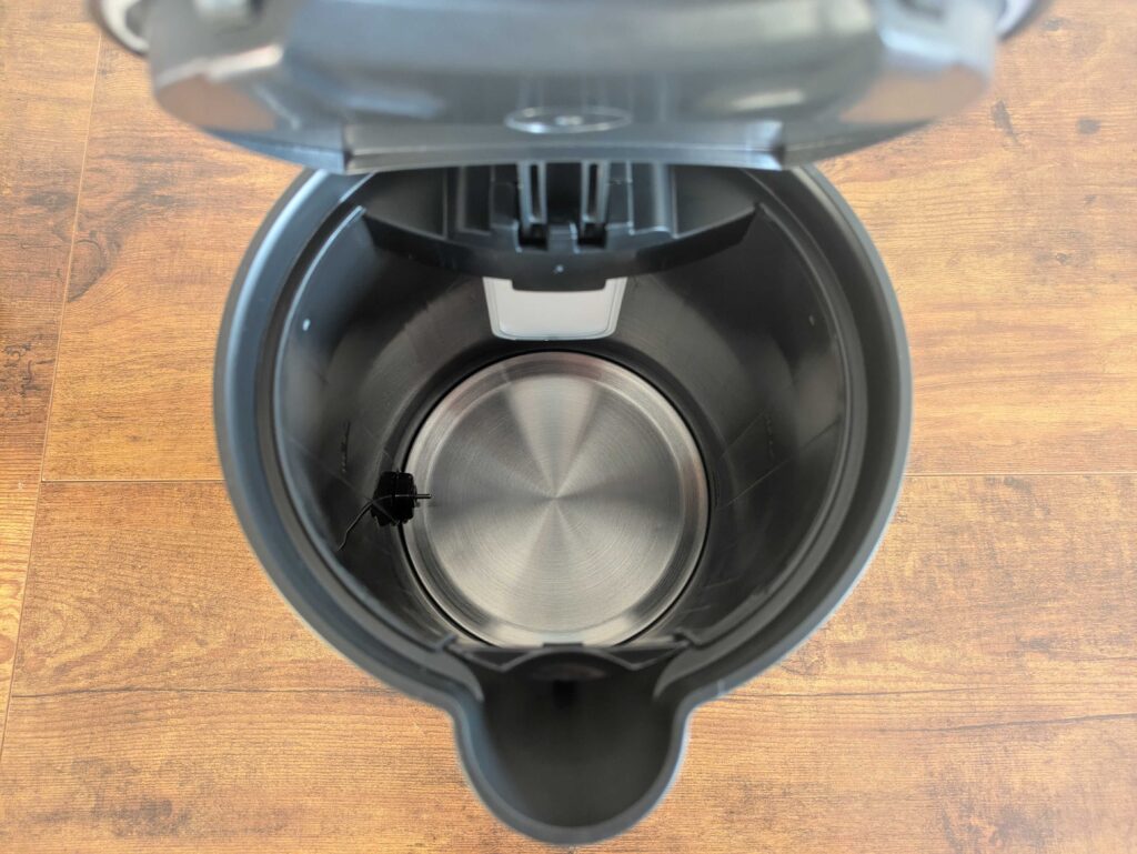 Bosch TWK8611P Wasserkocher von innen