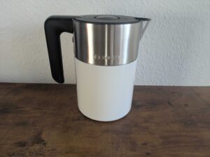 Bosch TWK8611P Wasserkocher von rechts