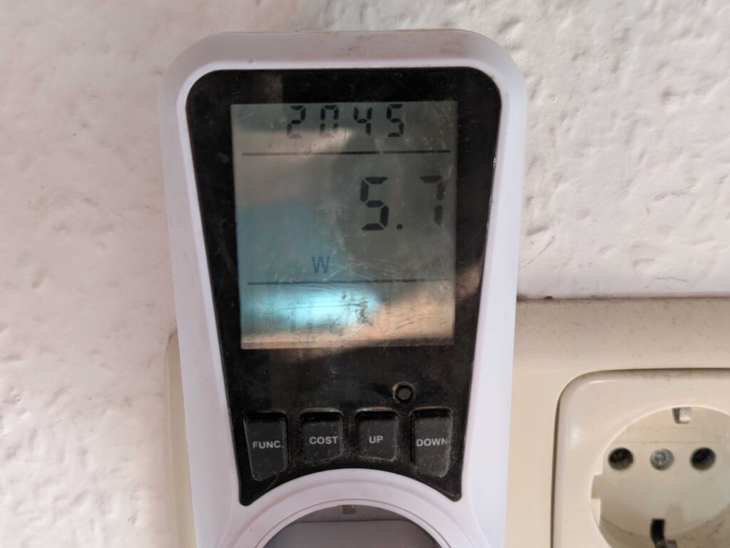 Getester Stromverbrauch beim Laden des Mi Cordless Akkuschraubers
