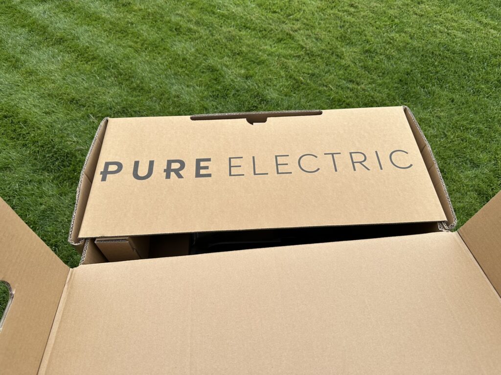 Streetbooster PURE Flex E-Scooter Verpackung halb geöffnet