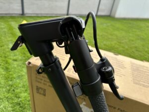 Streetbooster PURE Flex E-Scooter Lenkerseite eingeklappt