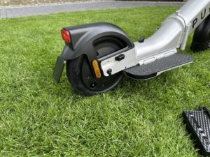 Streetbooster PURE Flex E-Scooter Hinterreifen Seitenansicht