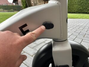 Streetbooster PURE Flex E-Scooter Ladeanschluss zu