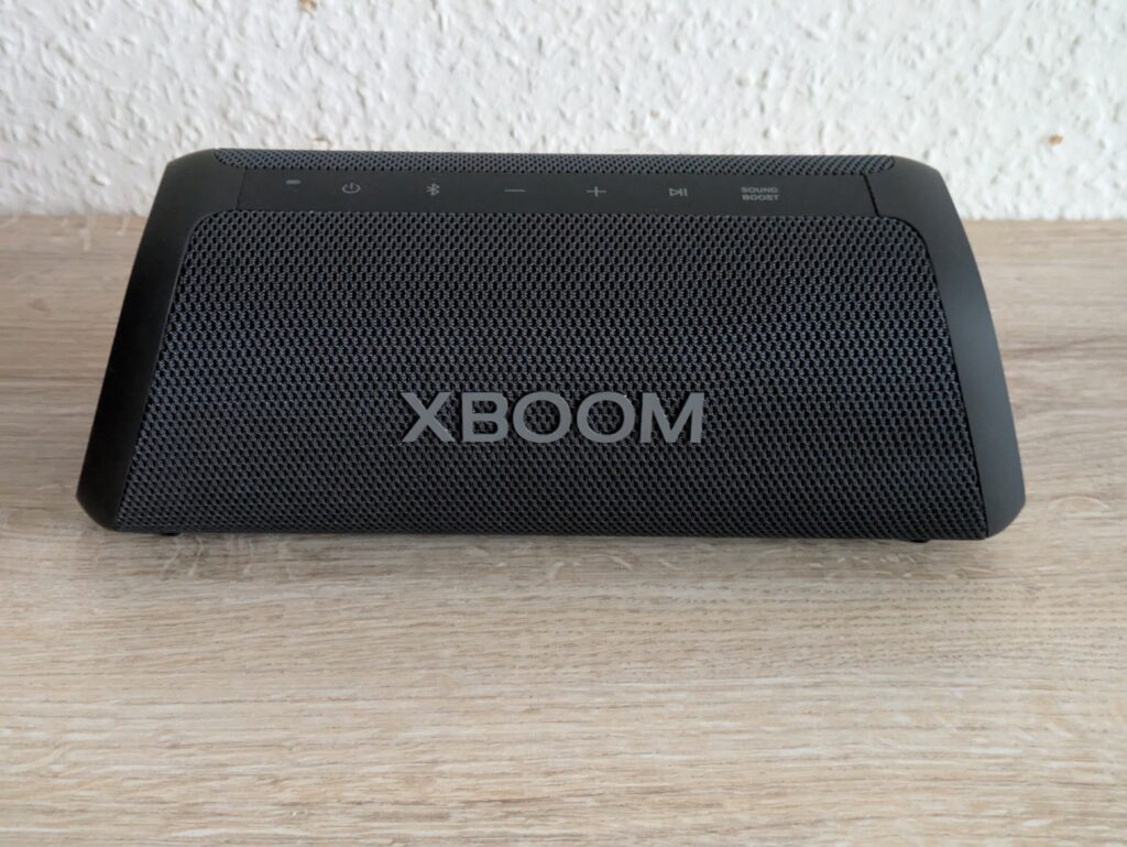 LG XBOOM Go DXG7 Bluetooth-Lautsprecher von vorne