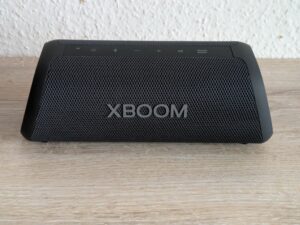 LG XBOOM Go DXG7 Bluetooth-Lautsprecher von vorne