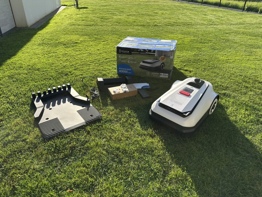 Lieferumfang des ECOVACS Goat A3000 LiDAR Mähroboters (2)