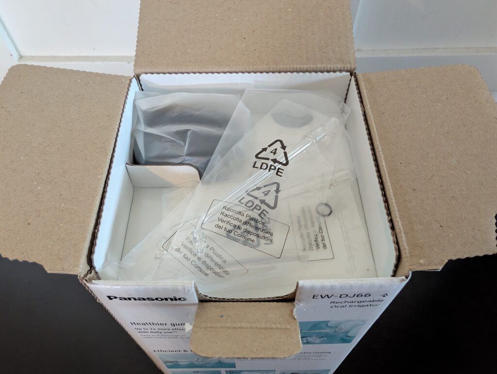 Panasonic 600 Munddusche Verpackung geöffnet