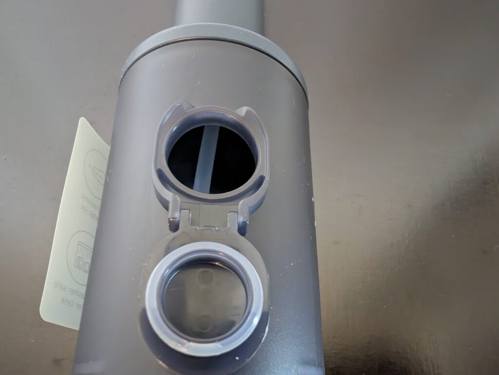 Panasonic 600 Munddusche Wassertank offen