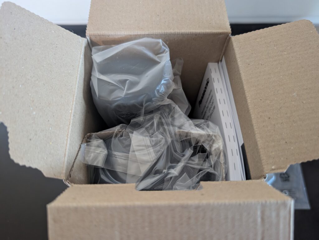 Panasonic 600 Munddusche auspacken 2