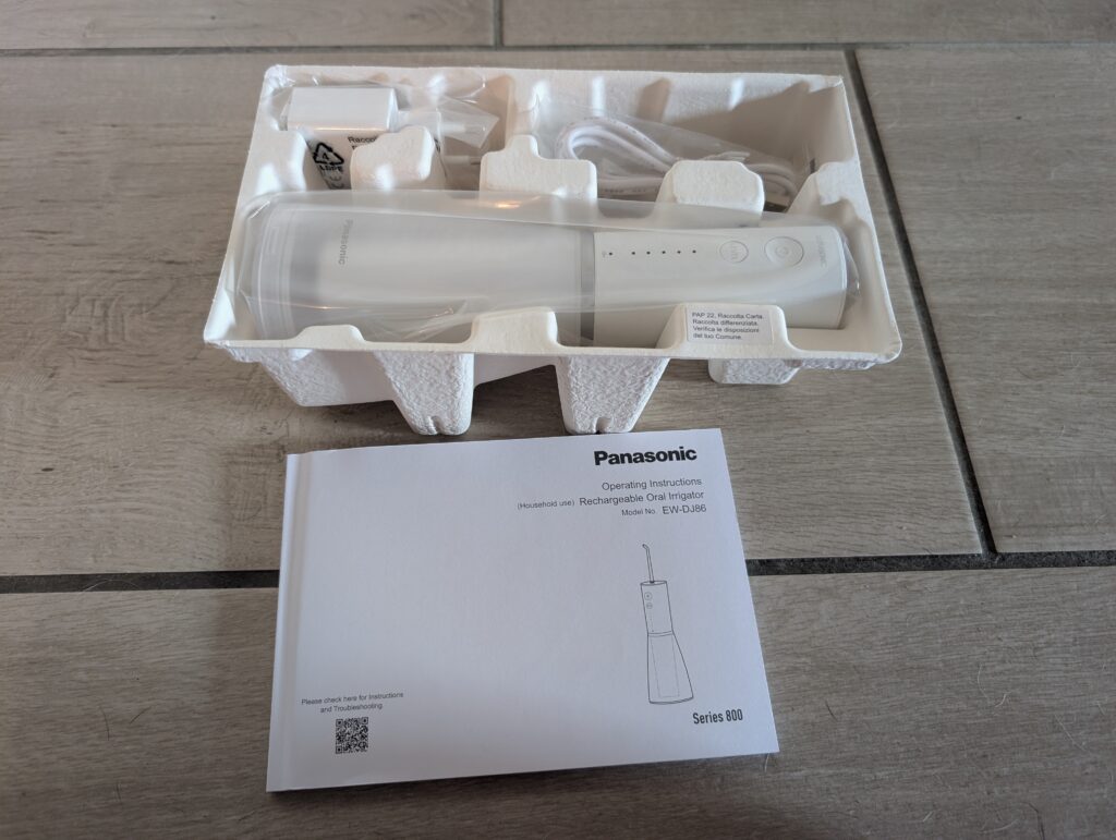 Panasonic 800 Munddusche auspacken