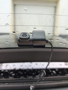 REDTIGER F7N Touch Dashcam montiert Rückseite