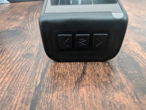 REDTIGER F7N Touch Dashcam von der Seite