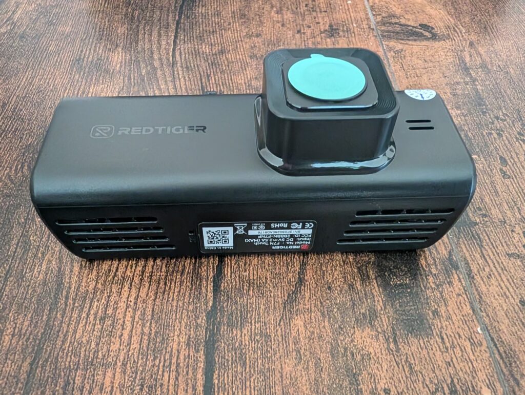 REDTIGER F7N Touch Dashcam von hinten