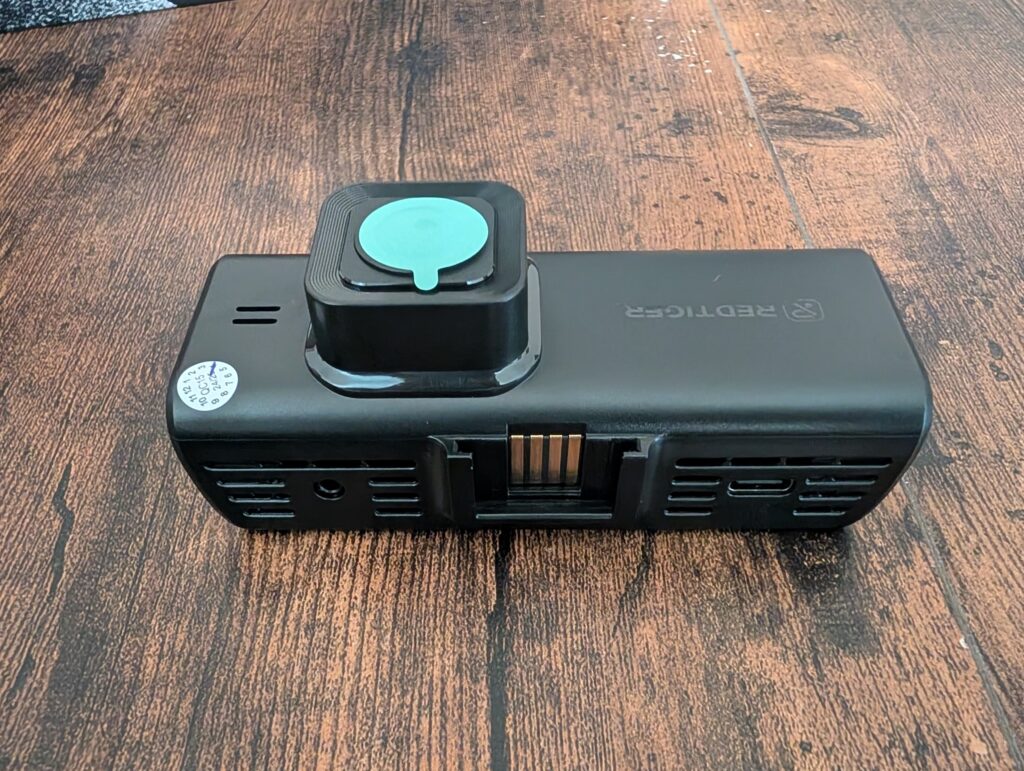 REDTIGER F7N Touch Dashcam von hinten v2