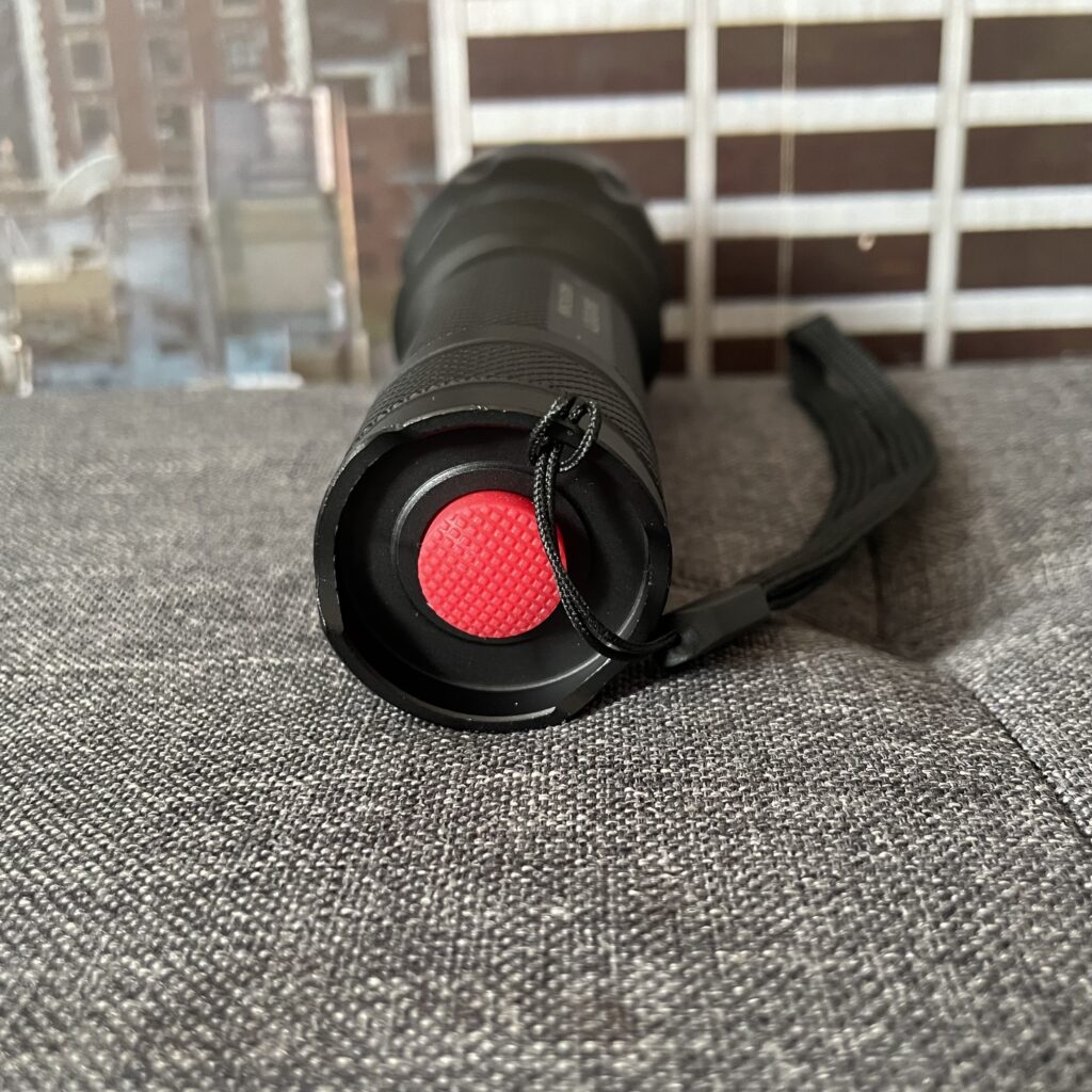 REHKITTZ S1600 LED-Taschenlampe Schalter