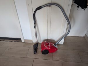 Rowenta Compact Power Staubsauger Gesamtansicht