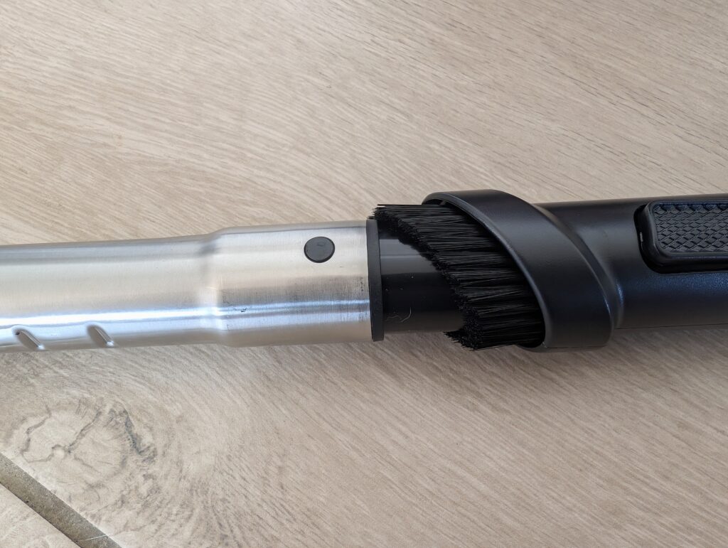 Rowenta Compact Power XXL Classic Staubsauger Möbelpinsel und Teleskoprohr Detail