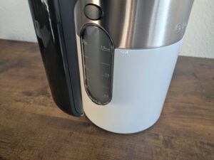 Skala des Bosch TWK8611P Wasserkochers
