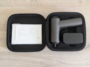 Tasche des Mi Cordless Akkuschraubers geöffnet