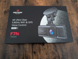 Verpackung der REDTIGER F7N Touch Dashcam (2)