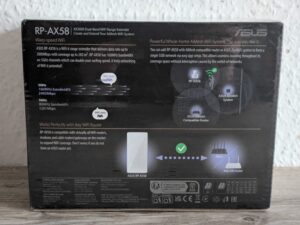 Verpackung des ASUS RP-AX58 AX3000 WLAN-Repeaters von hinten