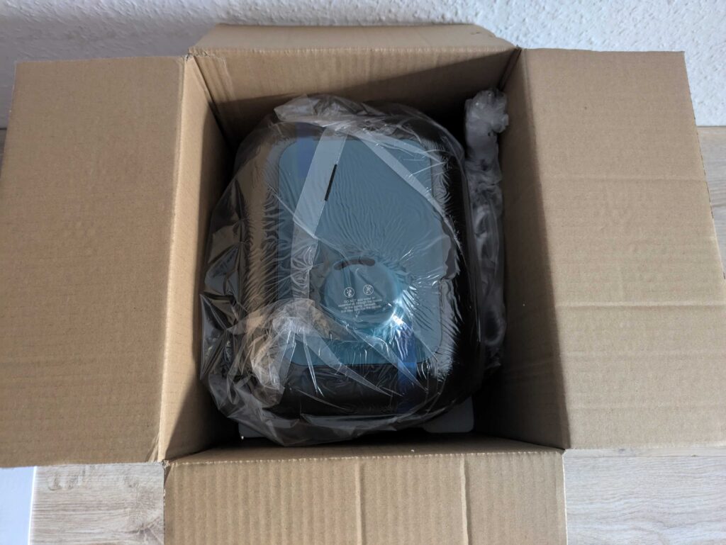 Verpackung des BEAR JSQ-F50D2 Luftbefeuchter geöffnet