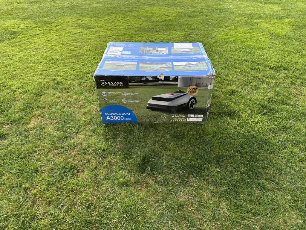 Verpackung des ECOVACS Goat A3000 LiDAR Mähroboters