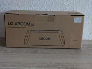 Verpackung des LG XBOOM Go DXG7 Bluetooth-Lautsprechers von hinten