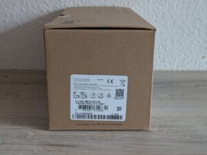 Verpackung des LG XBOOM Go DXG7 Bluetooth-Lautsprechers von rechts