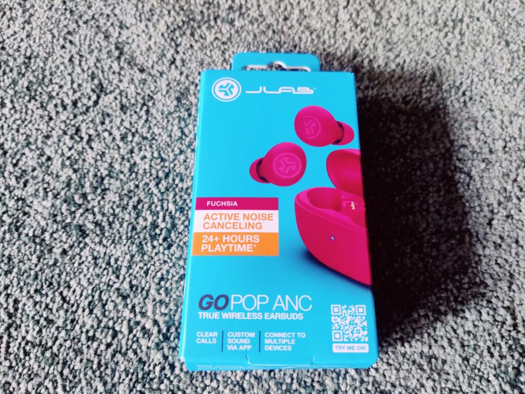 JLab Go Pop Bluetooth-Kopfhörer Verpackung von vorne