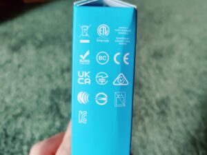 JLab Go Pop Bluetooth-Kopfhörer Verpackung seitlich