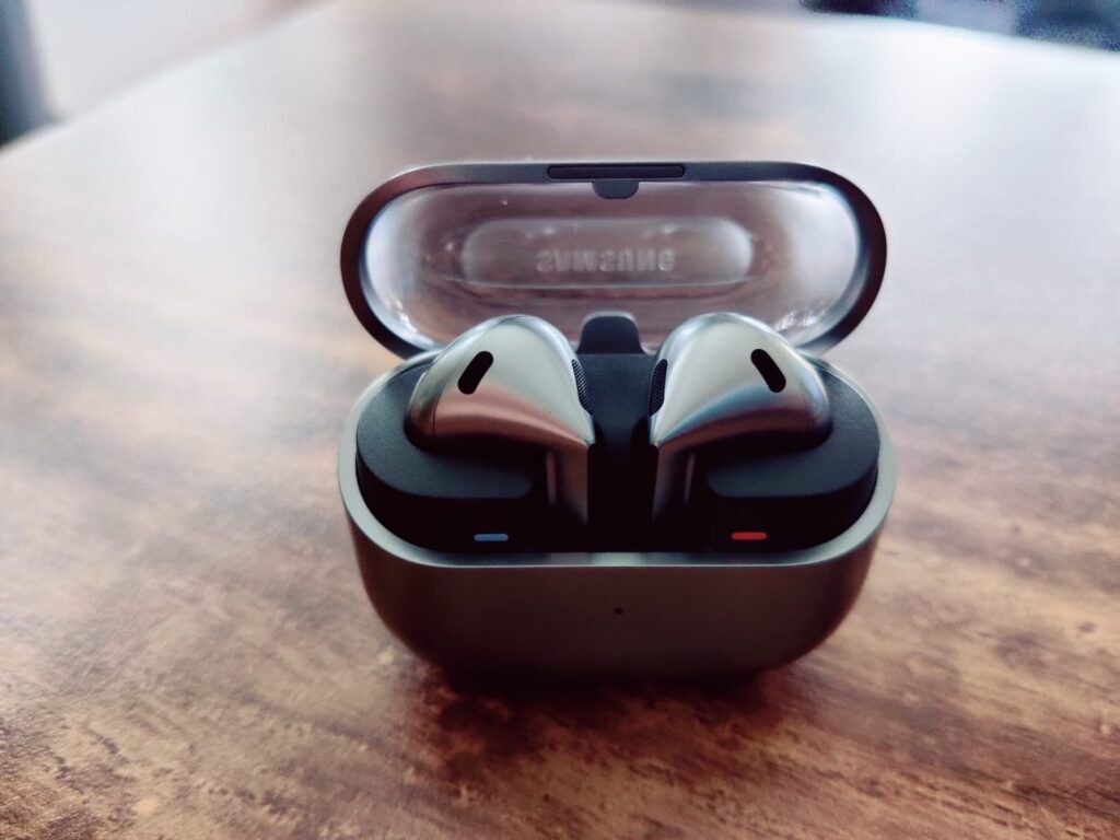 Samsung Galaxy Buds3 In-Ear-Kopfhörer Ladecase offen