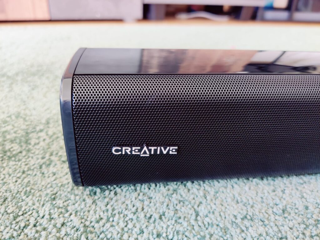 Creative Stage 2.1 Soundbar Schriftzug