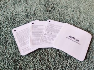 Apple AirPods (4. Generation) In-Ear-Kopfhörer Anleitungen aufgereiht