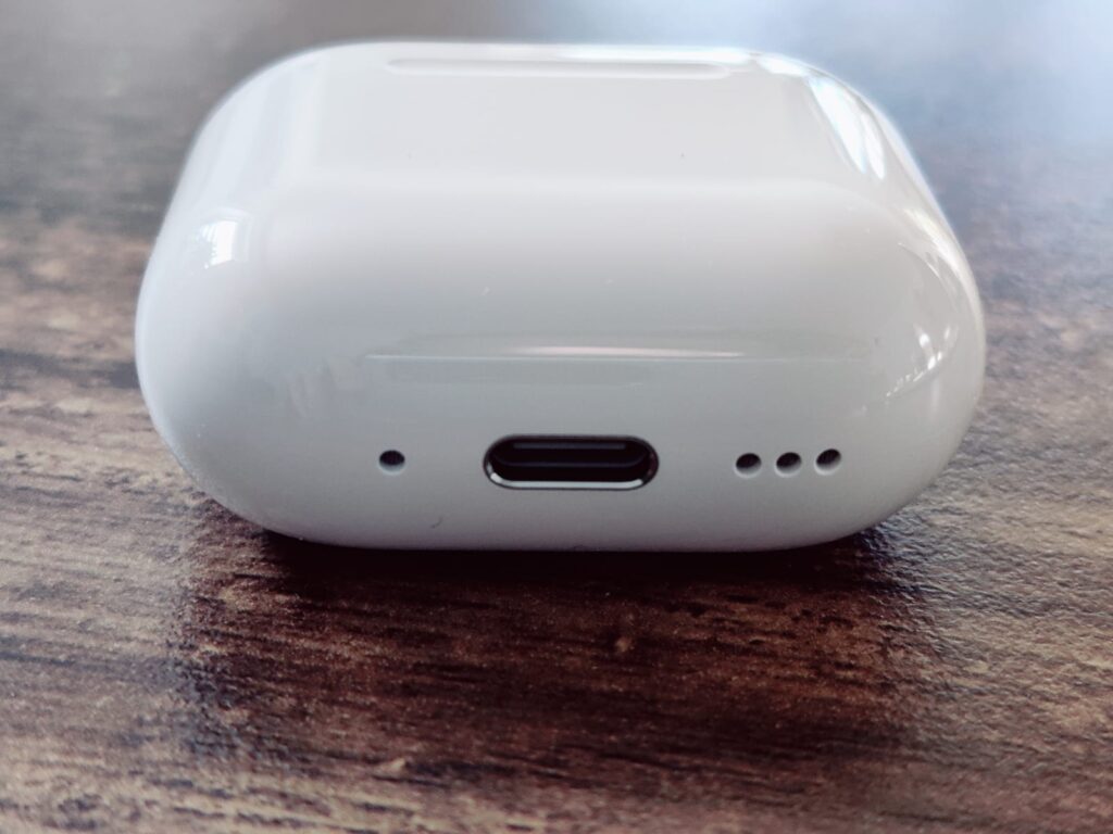 Apple AirPods 4 Bluetooth-Kopfhörer Ladecase Ladeanschluss