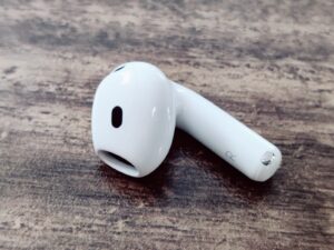 Apple AirPods 4 In-Ear-Bluetooth-Kopfhörer rechter Ohrhörer