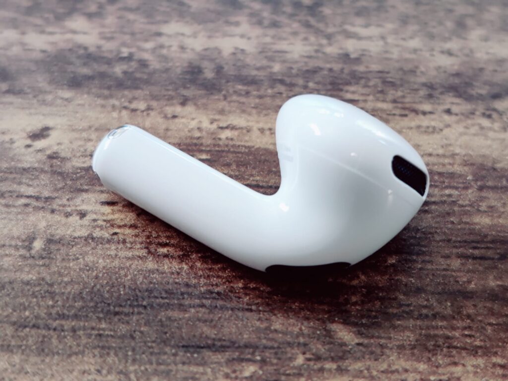 Apple AirPods (4. Generation) In-Ear-Kopfhörer Ohrhörer Rückseite