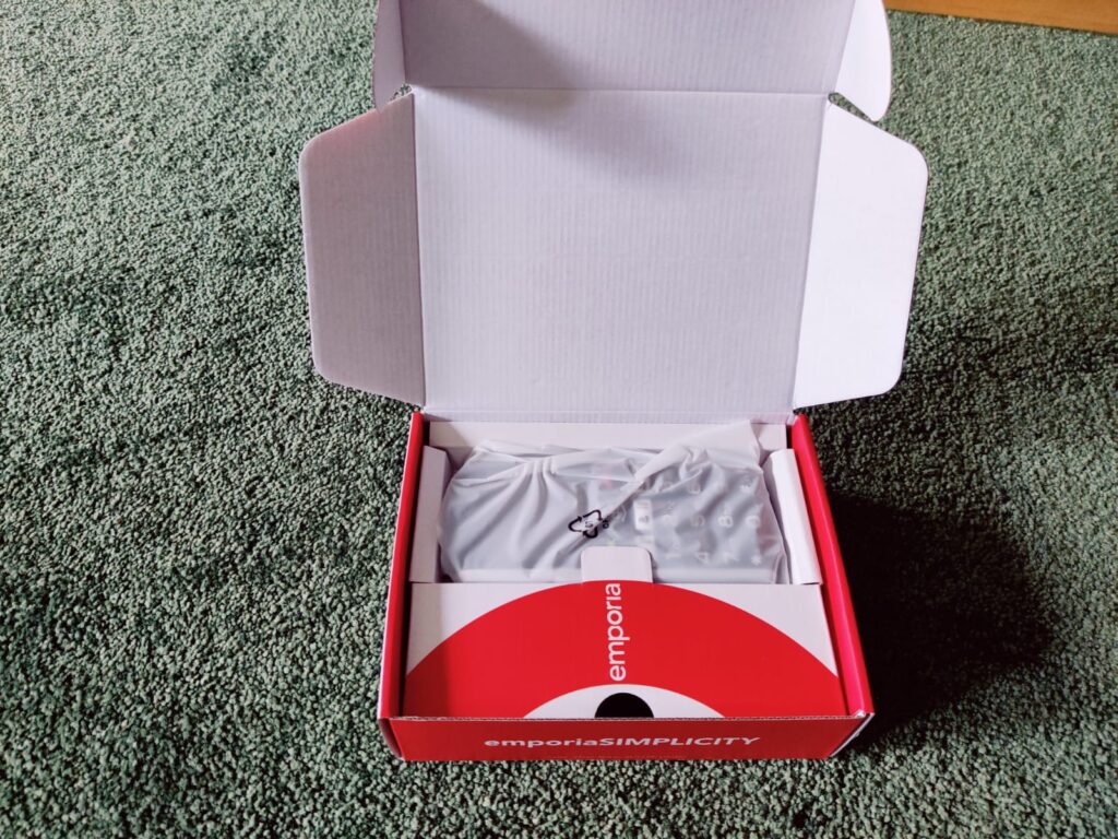 Emporia SIMPLICITY Seniorenhandy Verpackung Aufbau