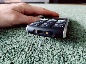 Emporia SIMPLICITY Seniorenhandy Ladeanschluss