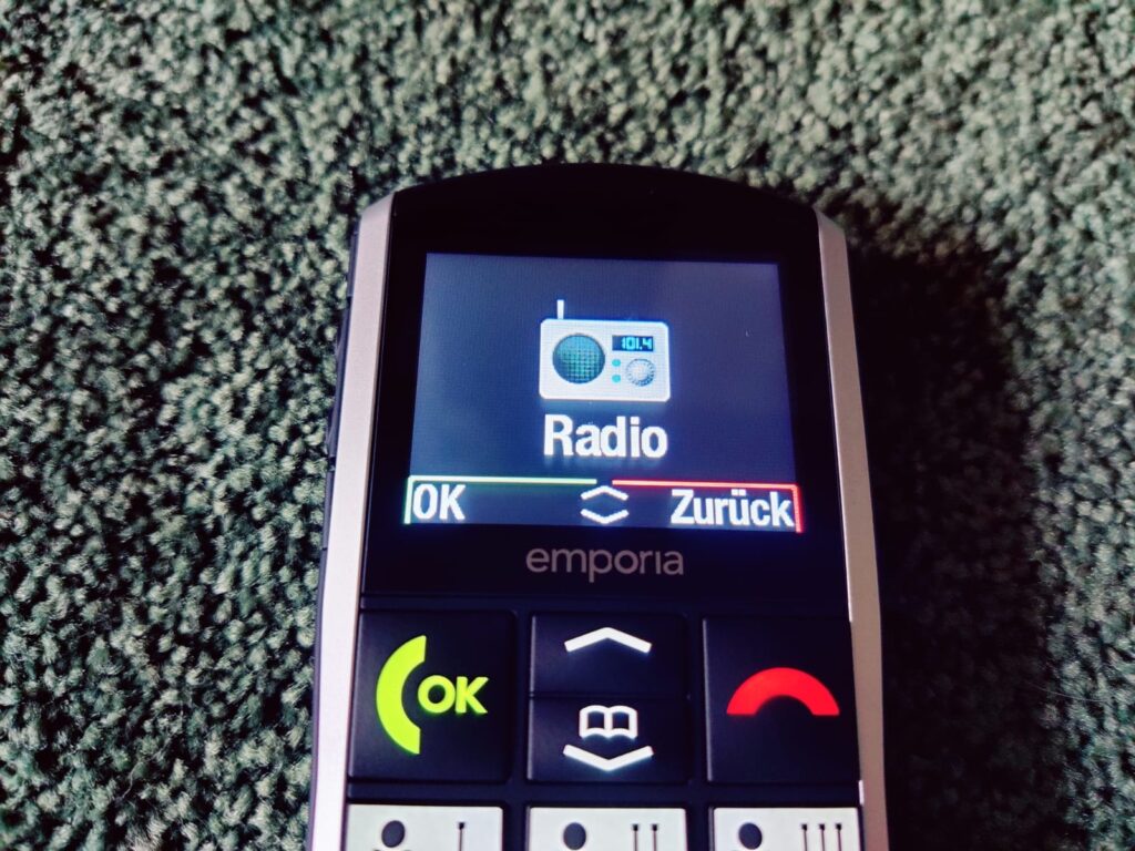 Emporia SIMPLICITY Seniorenhandy Radiofunktion