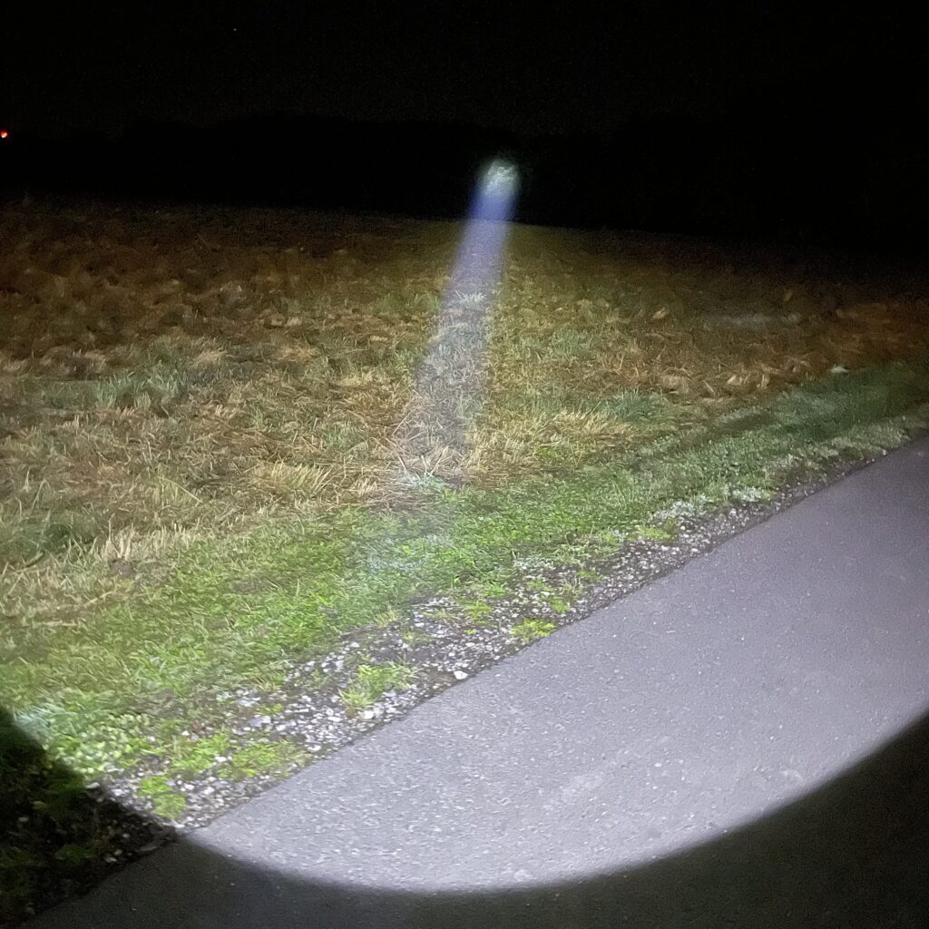 XUNATA LED-Handscheinwerfer Reichweite