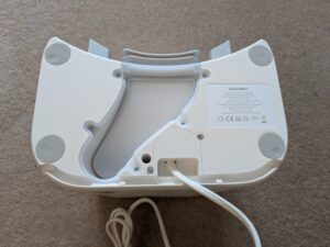 Absaugstation des SwitchBot K11+ Staubsauger-Roboters von unten