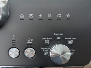 De'Longhi La Specialista Opera Siebträgermaschine Bedienelemente 2