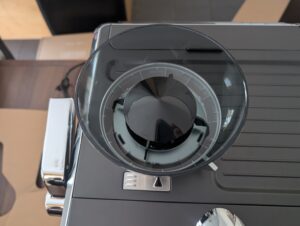 De'Longhi La Specialista Opera Siebträgermaschine Bohnenbehälter