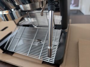 De'Longhi La Specialista Opera Siebträgermaschine Milchschaumdüse