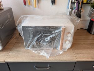 MEDION MD10596 Mikrowelle ausgepackt