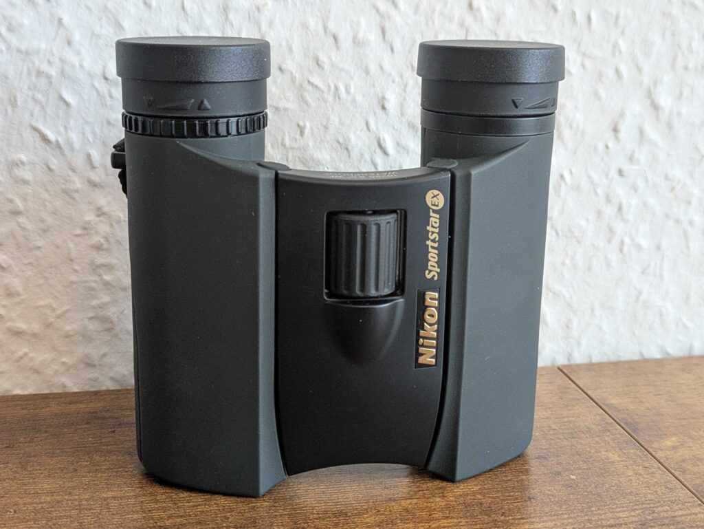 Nikon Sportstar EX 10x25 DCF Fernglas Titelbild