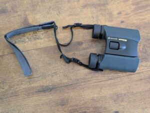 Nikon Sportstar EX 10x25 DCF Fernglas mit Tragegriemen