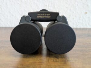 Nikon Sportstar EX 10x25 DCF Fernglas von hinten mit Schutzklappen